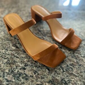 Open toe sandals
